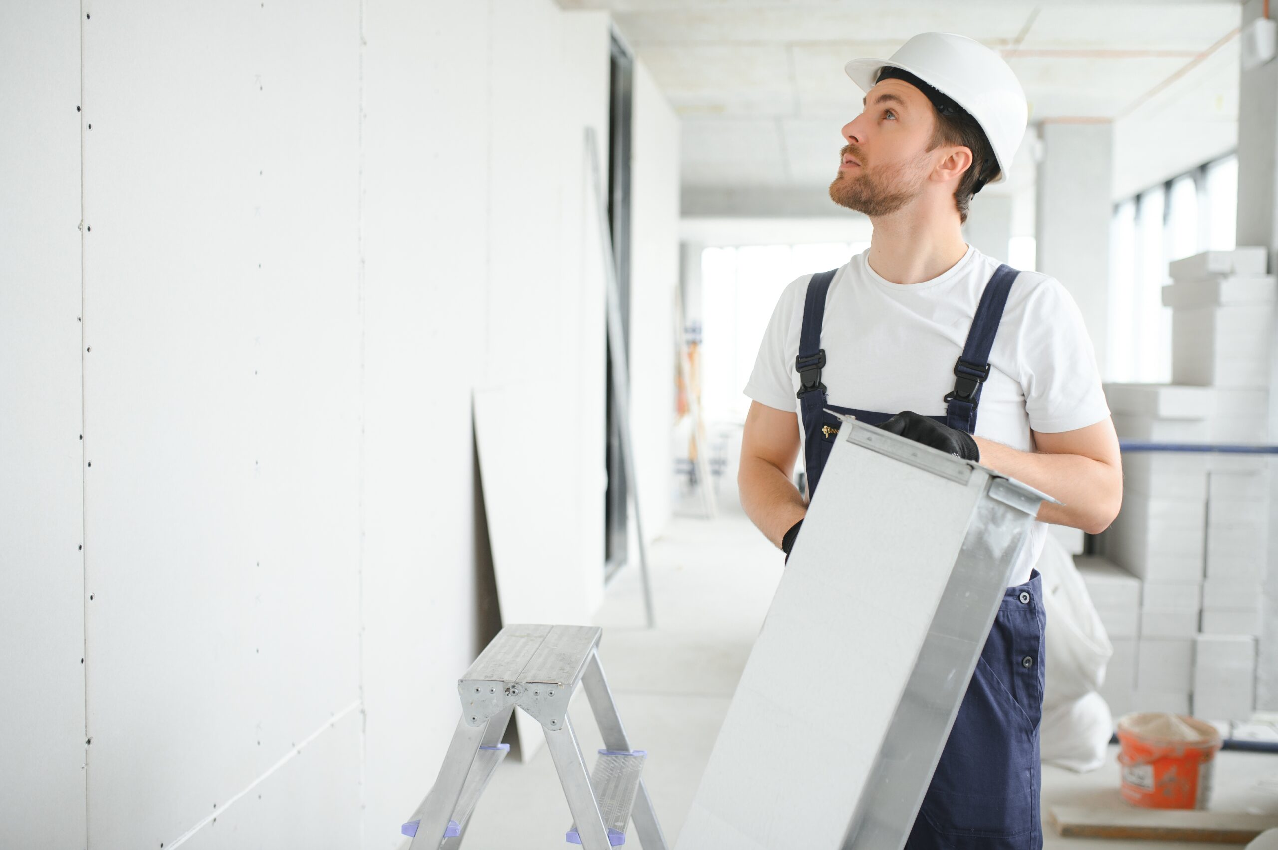 Is Your Vancouver Drywall Cracking? Here’s What to Do – Expert Advice from Jemeson Construction LTD